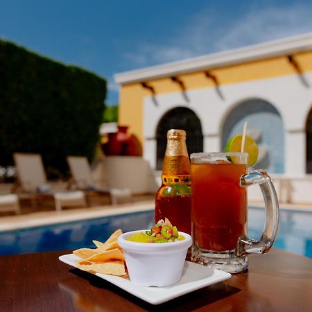 Hotel Plaza Кампече Екстериор снимка