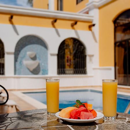 Hotel Plaza Кампече Екстериор снимка