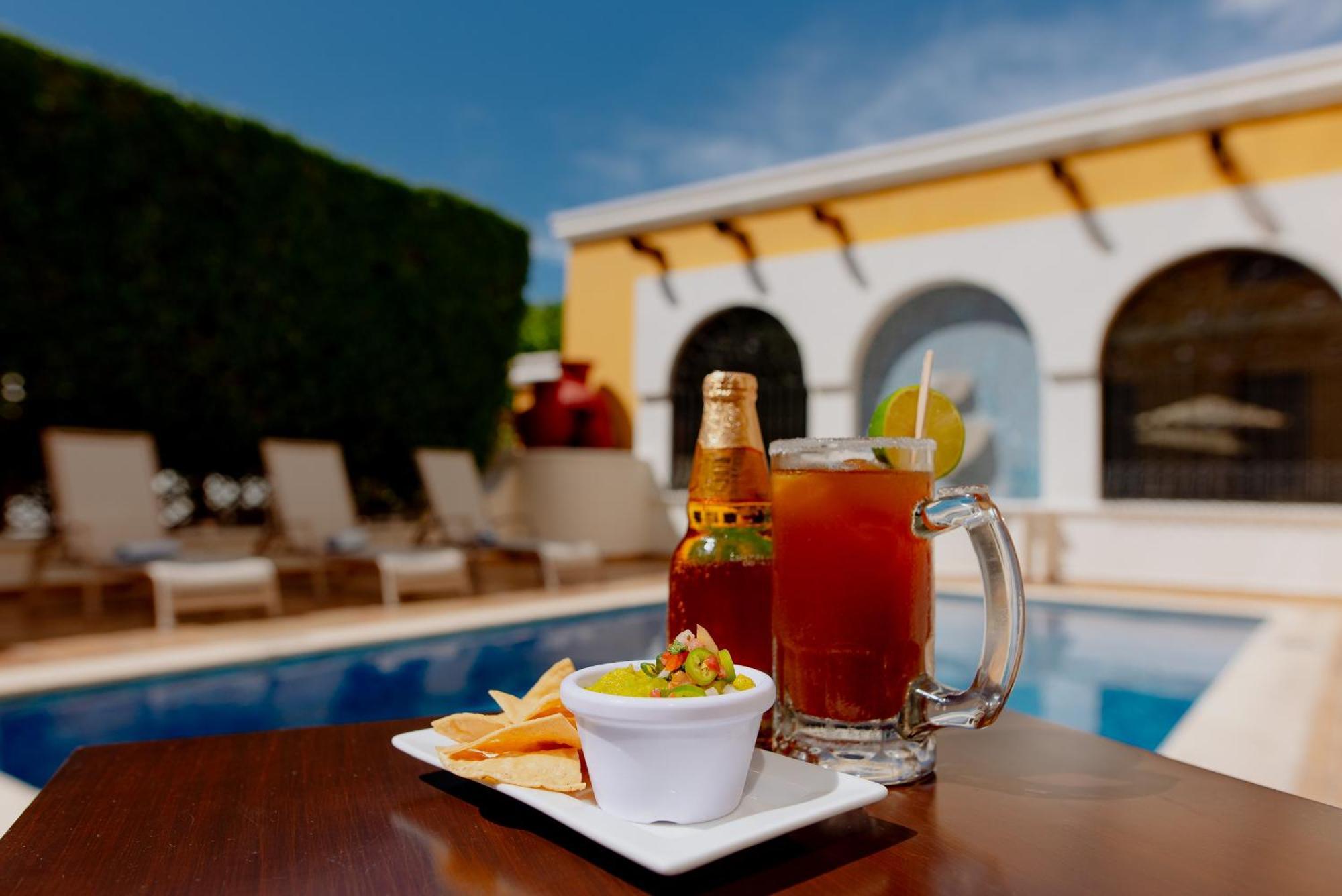 Hotel Plaza Кампече Екстериор снимка