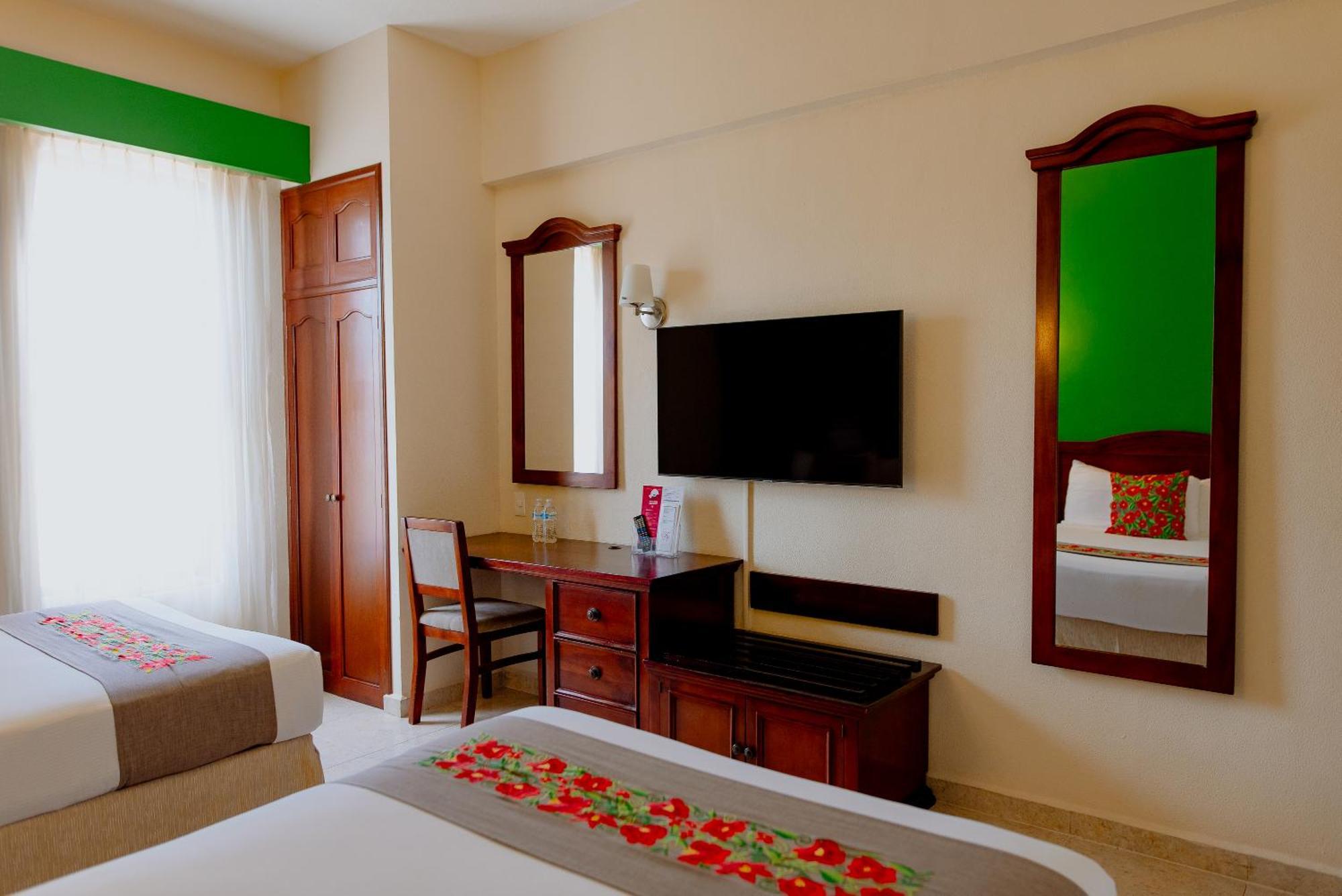 Hotel Plaza Кампече Екстериор снимка